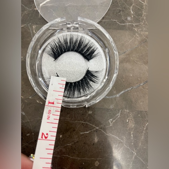 New! 3D Mink Eye Lash Extensions, Lash Strips - Picture 3 of 5